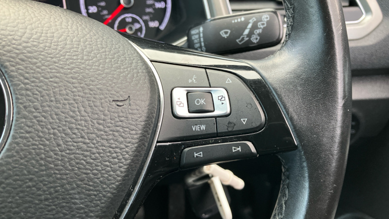 Volkswagen T-Roc 1.0 TSI SE 5dr Petrol Hatchback